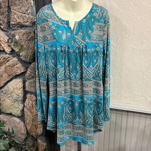 NWT Paisley Print Blue Women's Top
